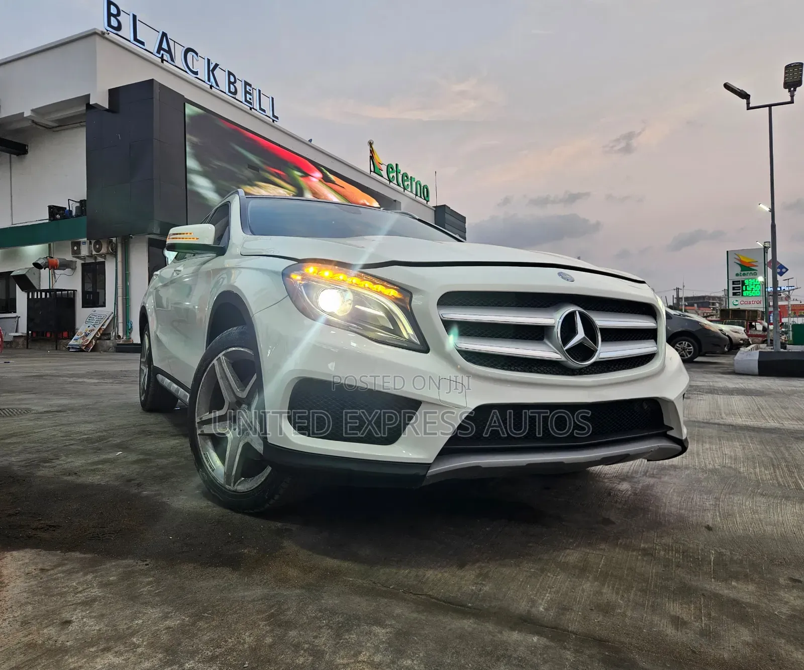 Mercedes-Benz GLA 250 2015 White