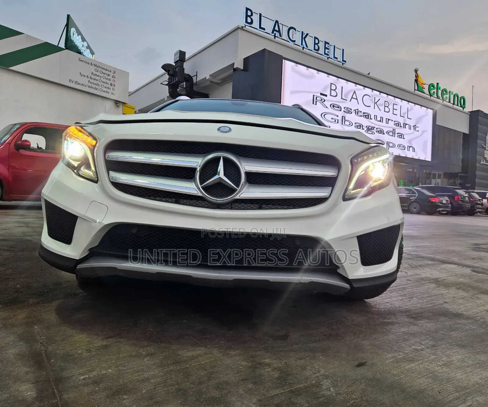 Mercedes-Benz GLA 250 2015 White