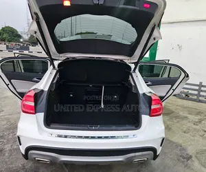 Mercedes-Benz GLA 250 2015 White