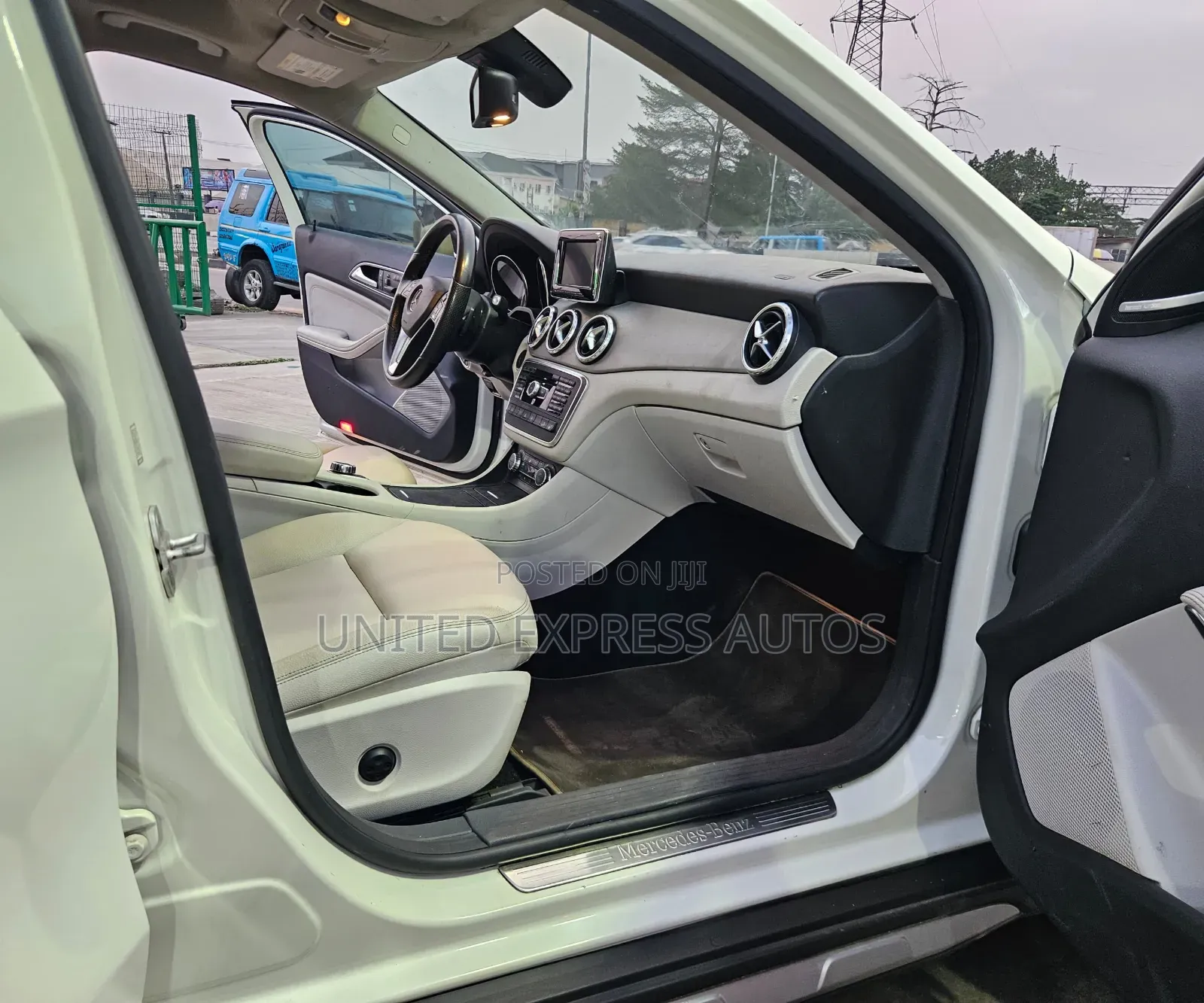 Mercedes-Benz GLA 250 2015 White