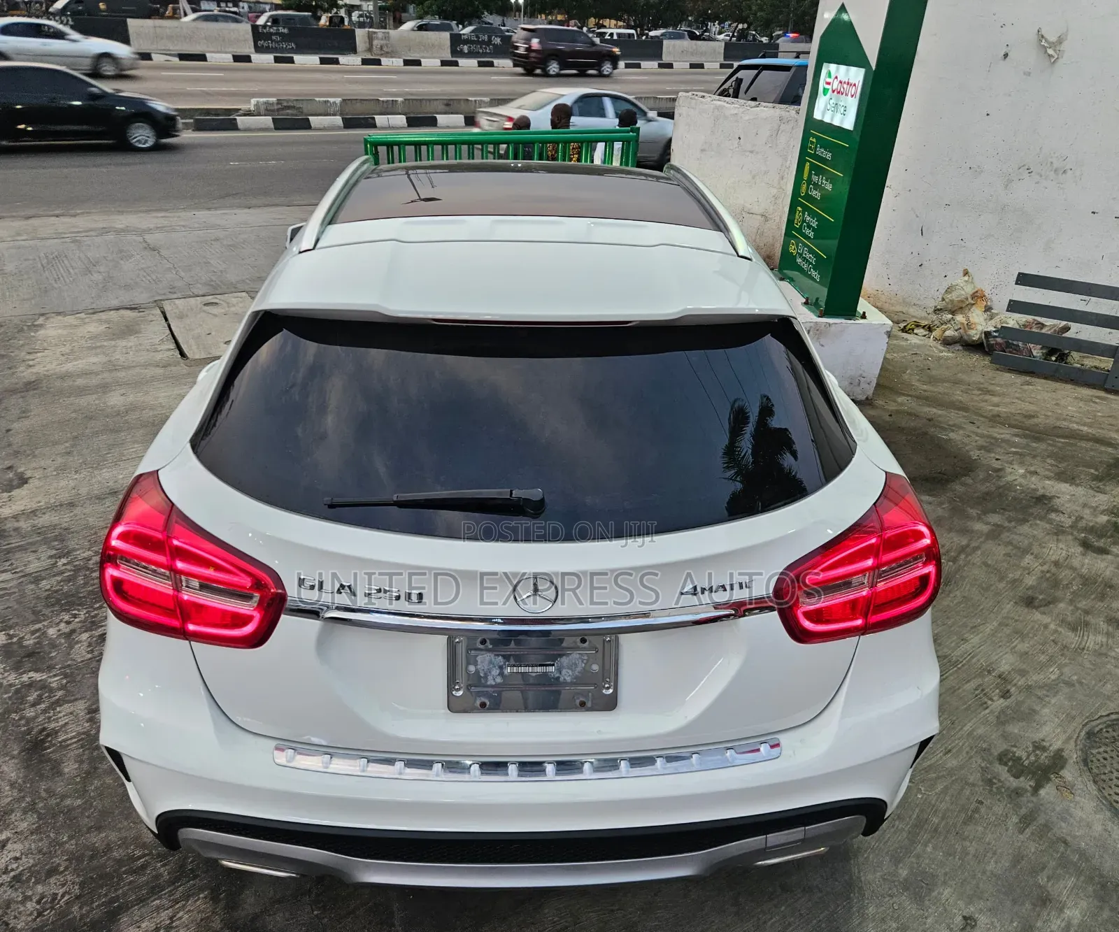 Mercedes-Benz GLA 250 2015 White