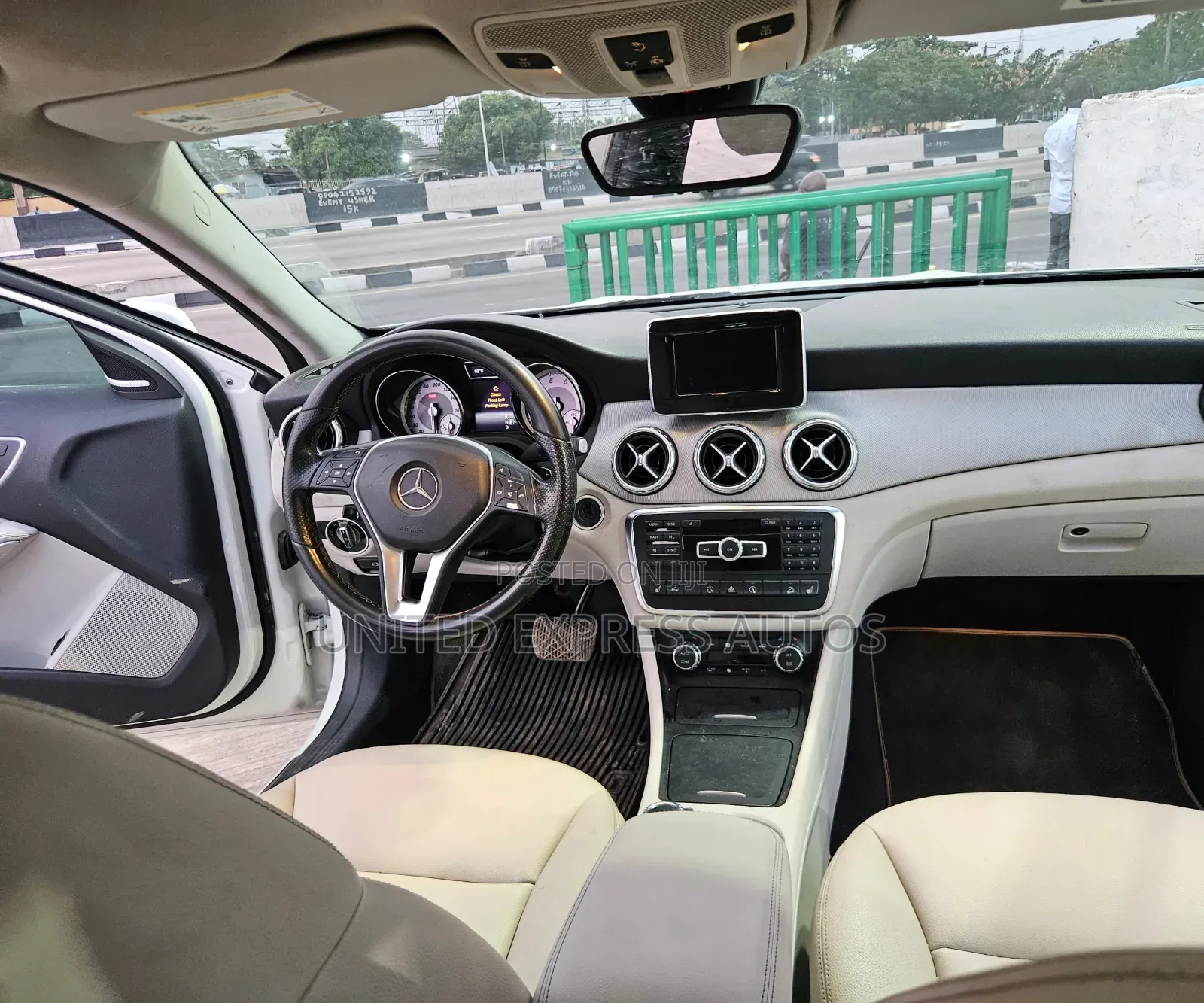 Mercedes-Benz GLA 250 2015 White