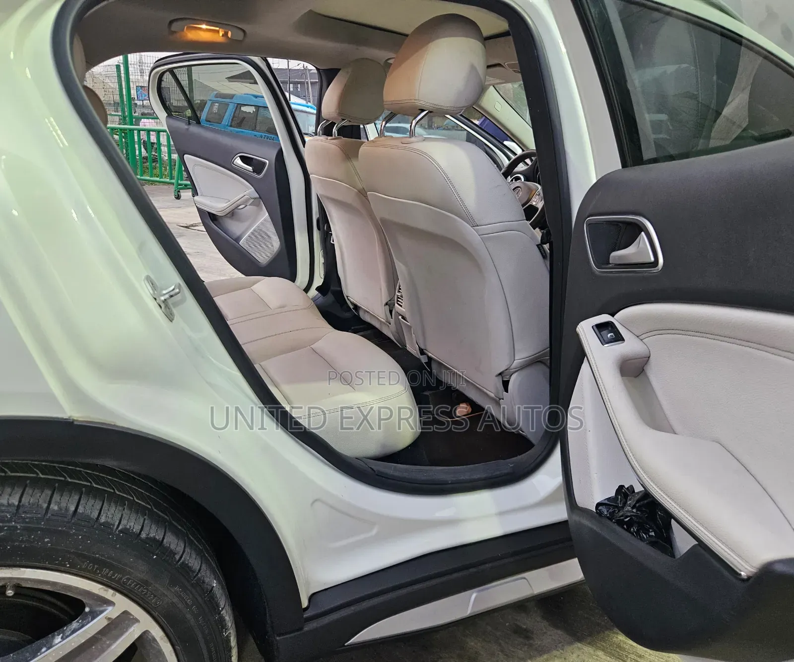 Mercedes-Benz GLA 250 2015 White