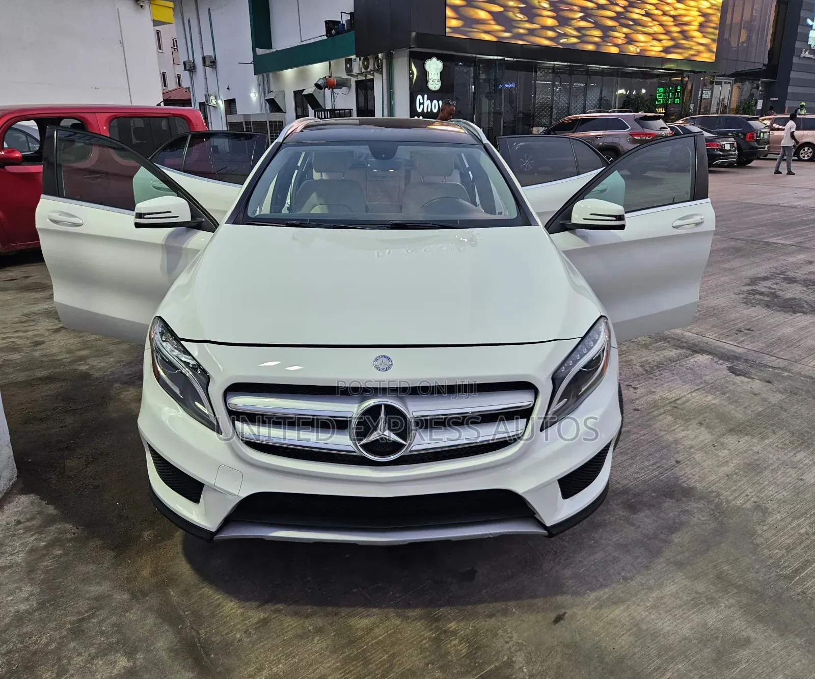 Mercedes-Benz GLA 250 2015 White