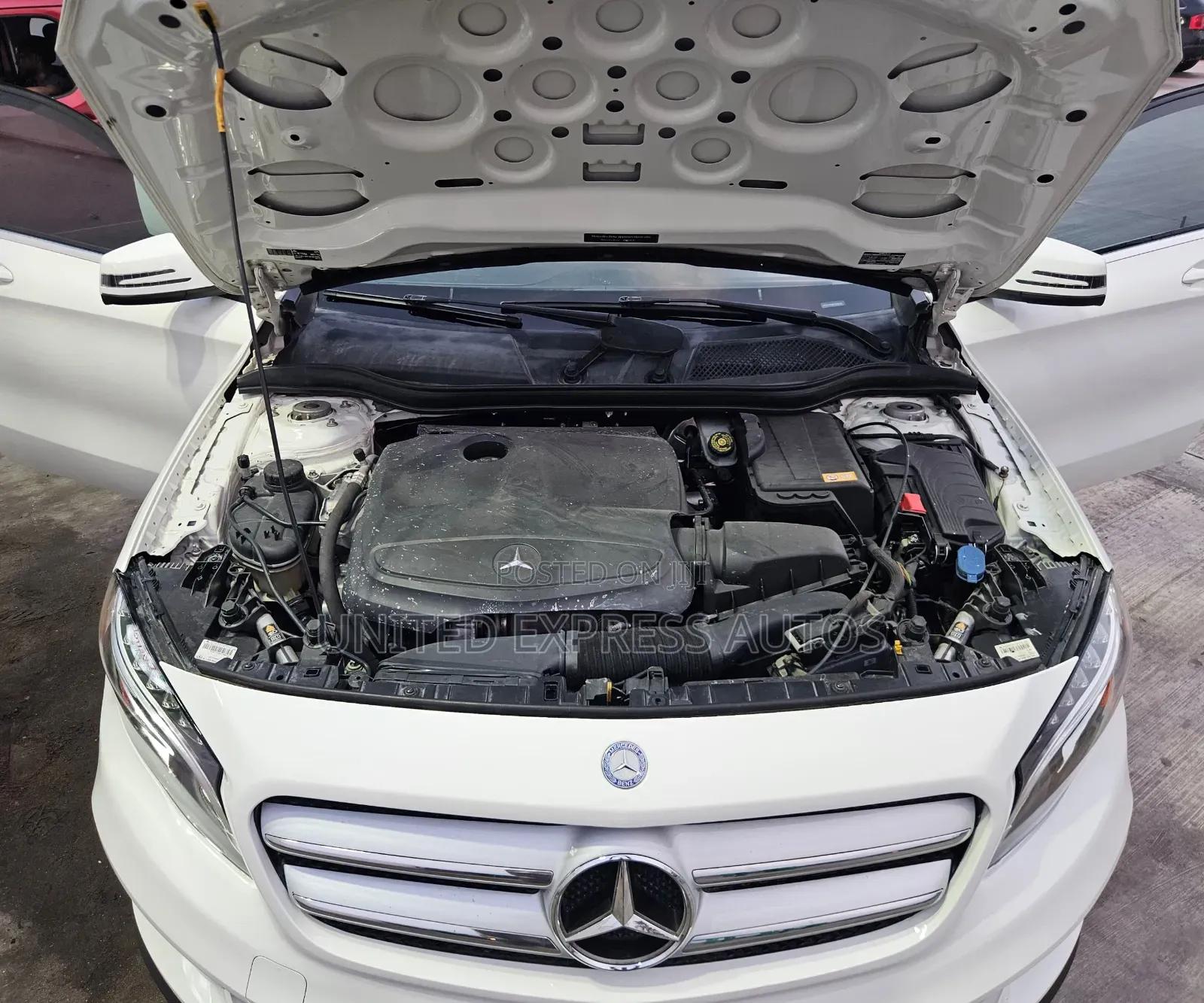 Mercedes-Benz GLA 250 2015 White