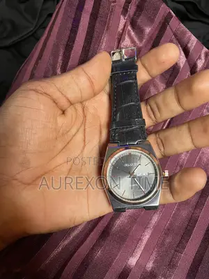 Brand New High Quality Leather Strap Luxury Wristwatch