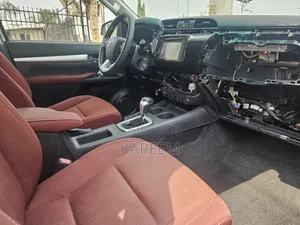 Toyota Hilux SR5+ 4x4 2018 White