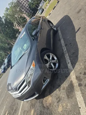 Toyota Venza XLE 4dr Wagon AWD (3.5L 6cyl 6A) 2014 Gray