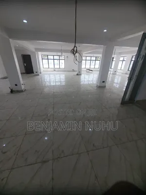 Newly Built Massive 215sqm for Shop or Office Facing the Express