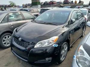 Toyota Matrix S Hatchback AWD (2.4L 4cyl 4A) 2011 Black
