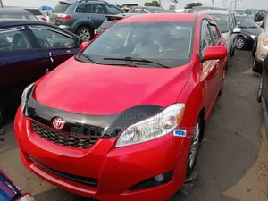 Toyota Matrix Hatchback FWD (1.8L 4cyl 5M) 2010 Red