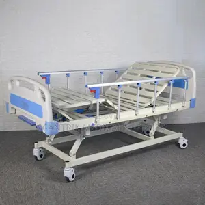 Two-Crank Manual Hospital Bed for Efficient Patient Care