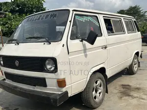Volkswagen Transporter 1994 White