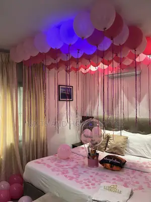 Room Balloons and Balloon Treats Box