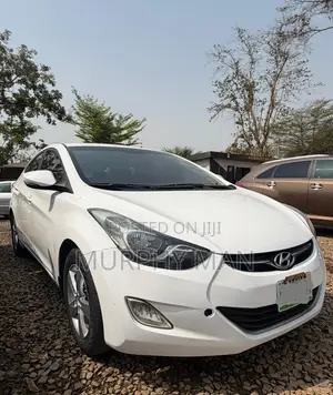Hyundai Elantra 2013 White