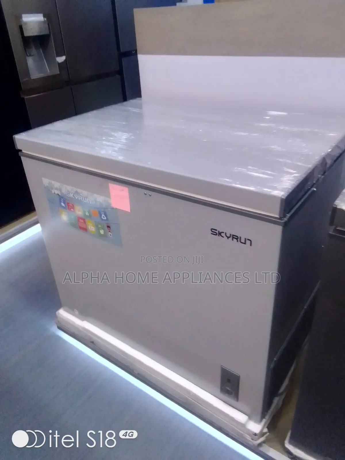 Skyrun Chest Freezer 260l Silver Colour