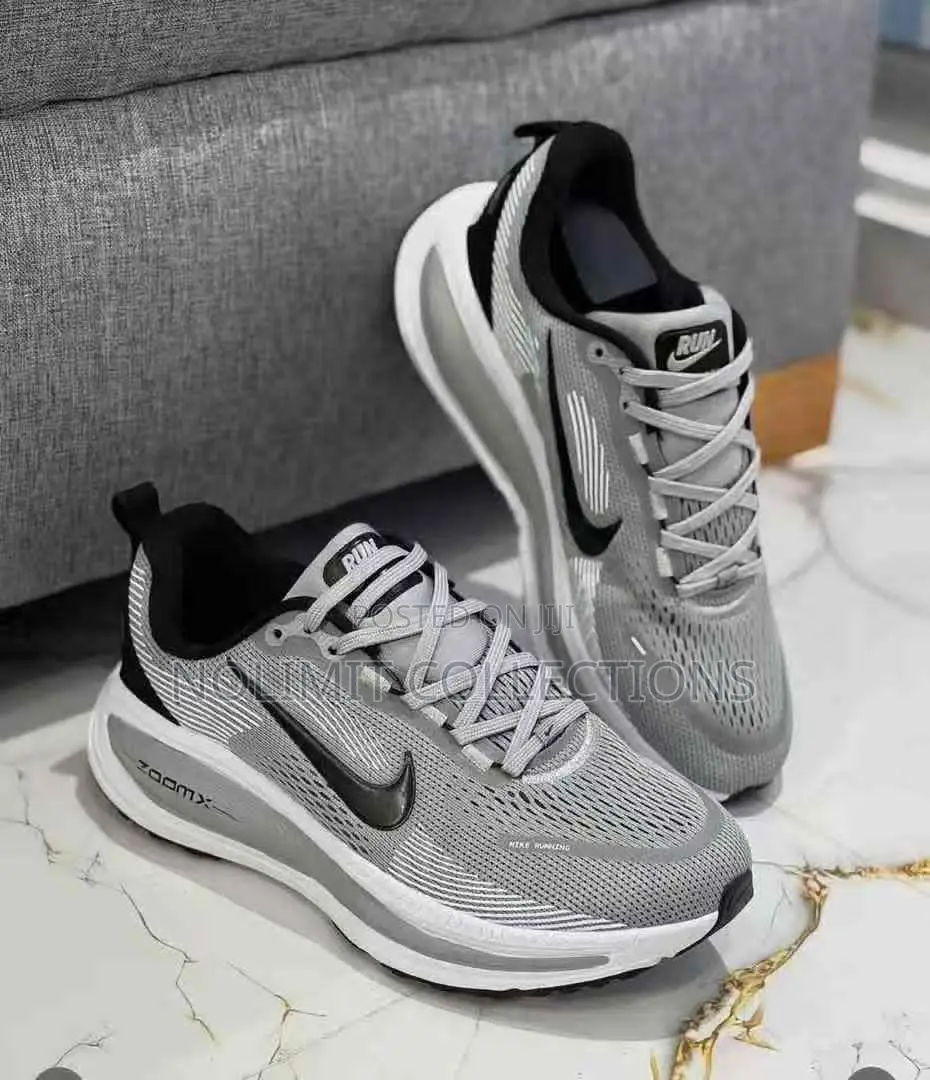 Nike Vomero 18 Men's Running Shoe