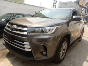 Toyota Highlander 2015 Gray