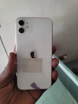 New Apple iPhone 11 128 GB White
