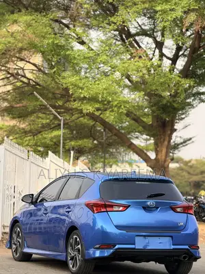 Toyota Corolla S 4dr Sedan (1.8L 4cyl CVT) 2016 Blue