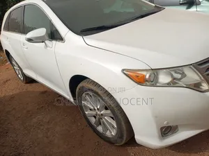 Toyota Venza 2011 White