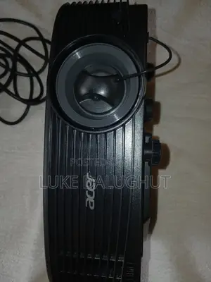 Acer 4000 Lumens Projector (Model: Asv1904)