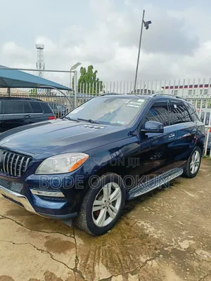 Mercedes-Benz M Class ML350 4MATIC 4dr SUV AWD (3.5L 6cyl 7A) 2015 Blue