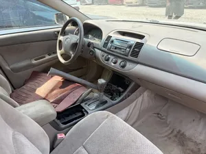 Toyota Camry 2005 Gold