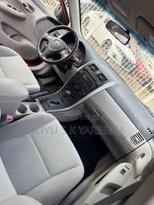 Toyota Corolla LE 4dr Sedan (1.8L 4cyl 4A) 2012 Red