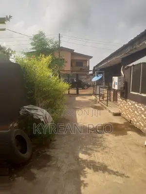 7bdrm Block of Flats in Homart School, Ikorodu for sale