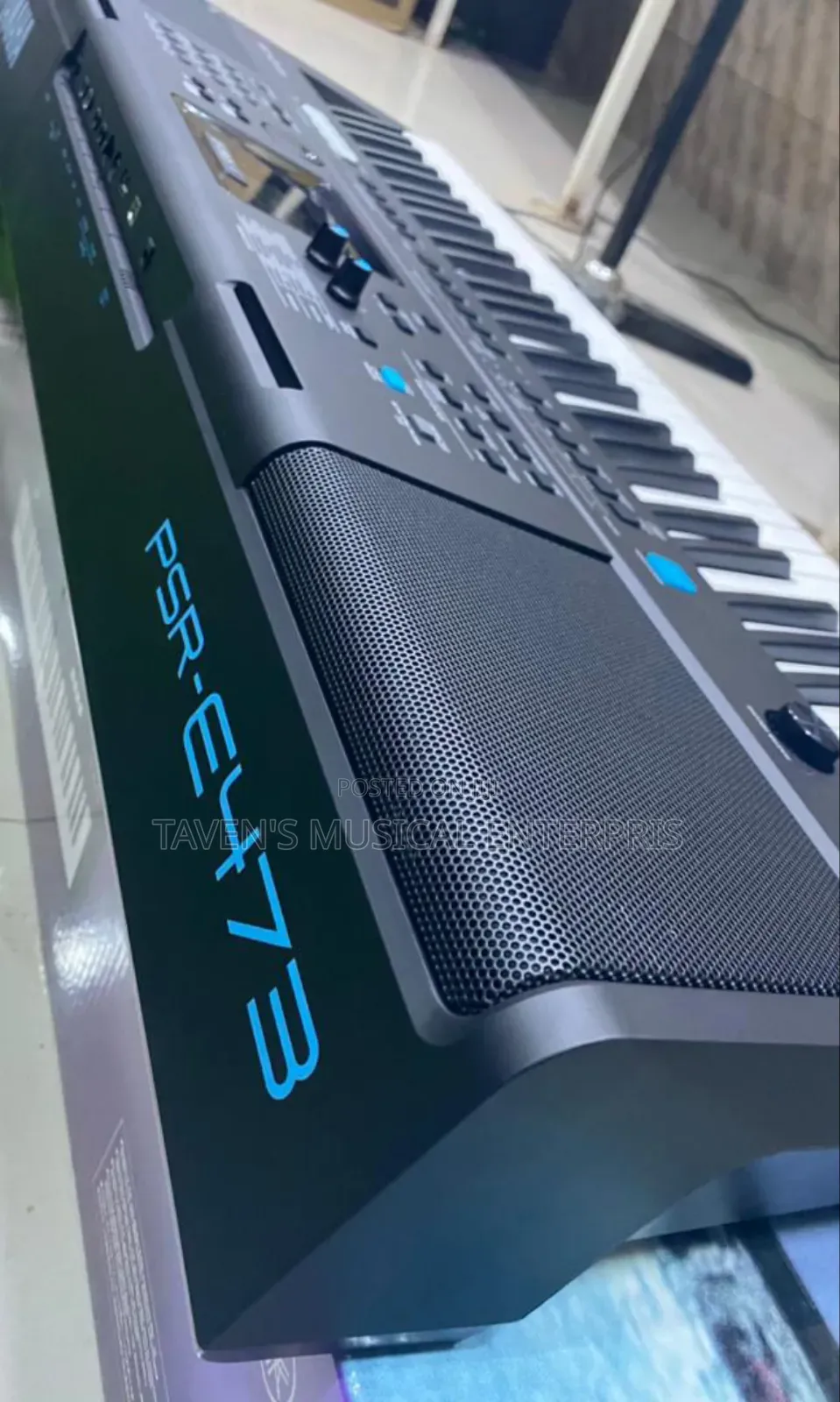 Yamaha PSR-E473 Keyboard