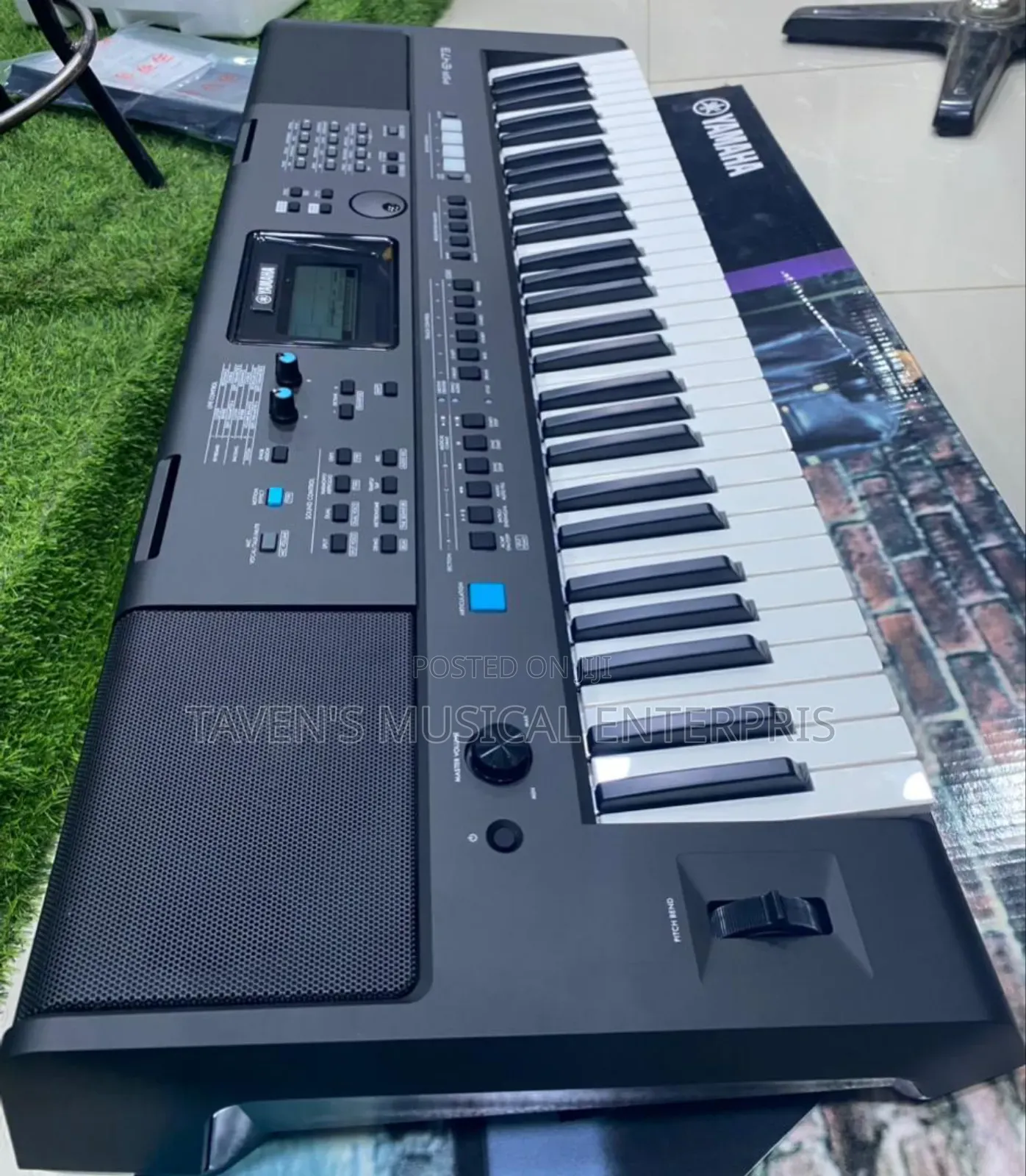 Yamaha PSR-E473 Keyboard