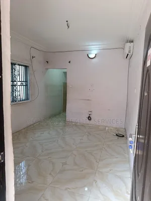 Mini Flat in Palmgroove for rent