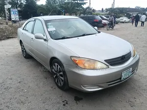 Toyota Camry LE V6 4dr Sedan (3.0L 6cyl 4A) 2003 Silver
