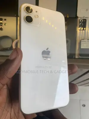 Apple iPhone 11 64 GB