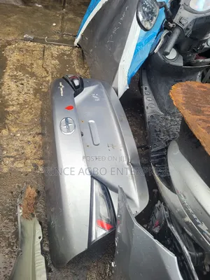 Toyota Boot Yaris Ia 2018