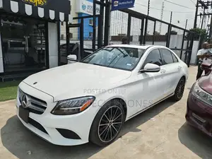 Mercedes-Benz C300 2021 White