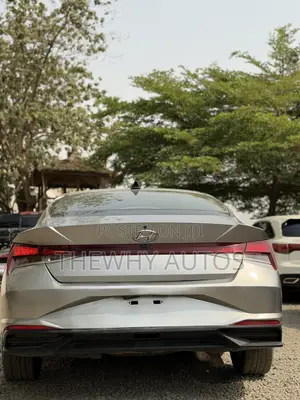 Hyundai Elantra SEL 2021 Gray