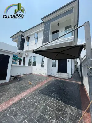 4bdrm Duplex in Chevron for rent