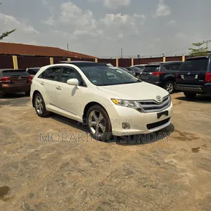 Toyota Venza V6 AWD 2011 White