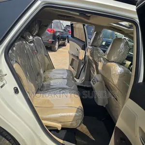 Toyota Venza V6 AWD 2011 White