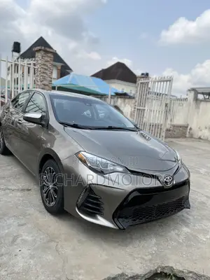 Toyota Corolla LE ECO w/Package 1 4dr Sedan (1.8L 4cyl CVT) 2017 Brown