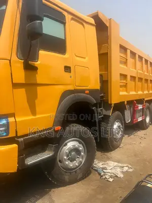 Howo Truck 12tyre