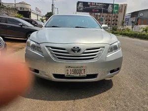 Toyota Camry XLE V6 4dr Sedan (3.5L 6cyl 6AM) 2007 Gray