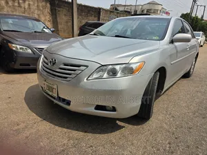 Toyota Camry XLE V6 4dr Sedan (3.5L 6cyl 6AM) 2007 Gray