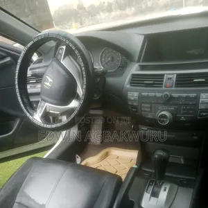 Honda Accord Crosstour 2012 Off white