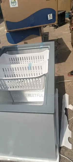 Skyrun Chest Freezer 206l