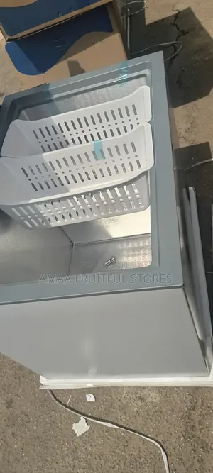 Skyrun Chest Freezer 206l
