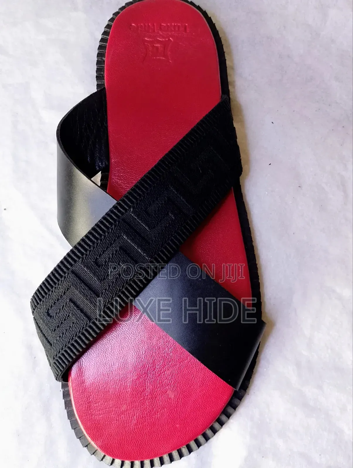 Men's Red Insole Geometric Pattern Cross Slippers