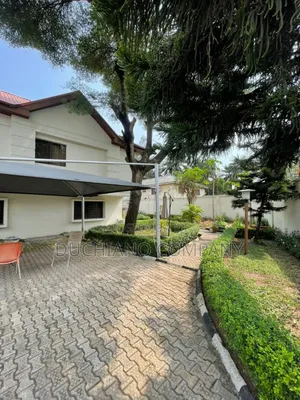 6bdrm Duplex in Parkview Estate for rent